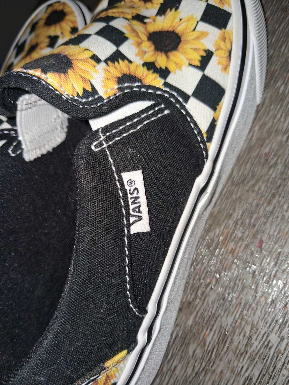 Vans Slip-On Sneakers Black White Yellow Sunflower Print - Picture 8 of 8